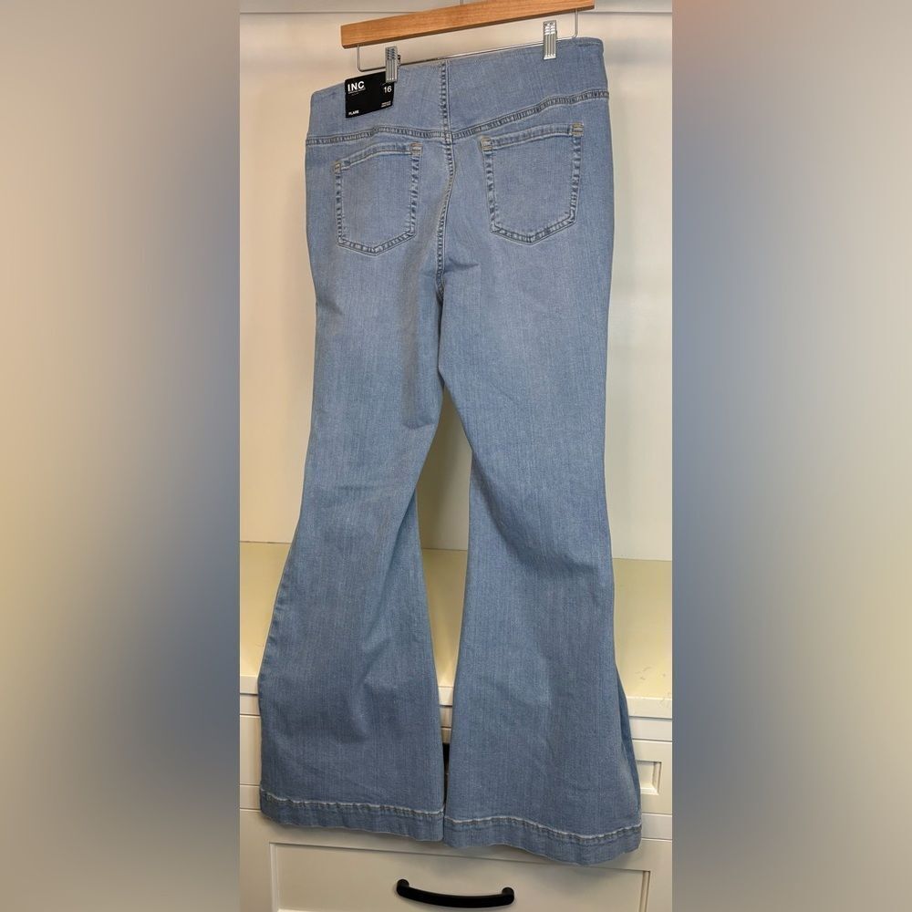NWT INC International Concepts Light Blue Wide Leg Jeans 16 - Picture 3 of 4
